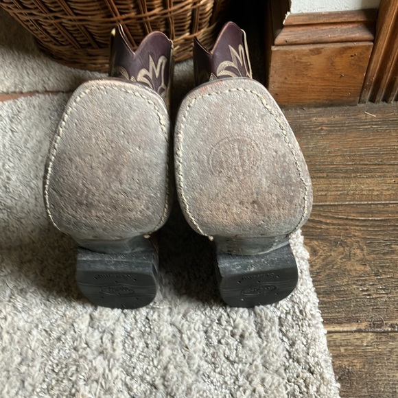 Hand made western boots in good condition. - Picture 2 of 3